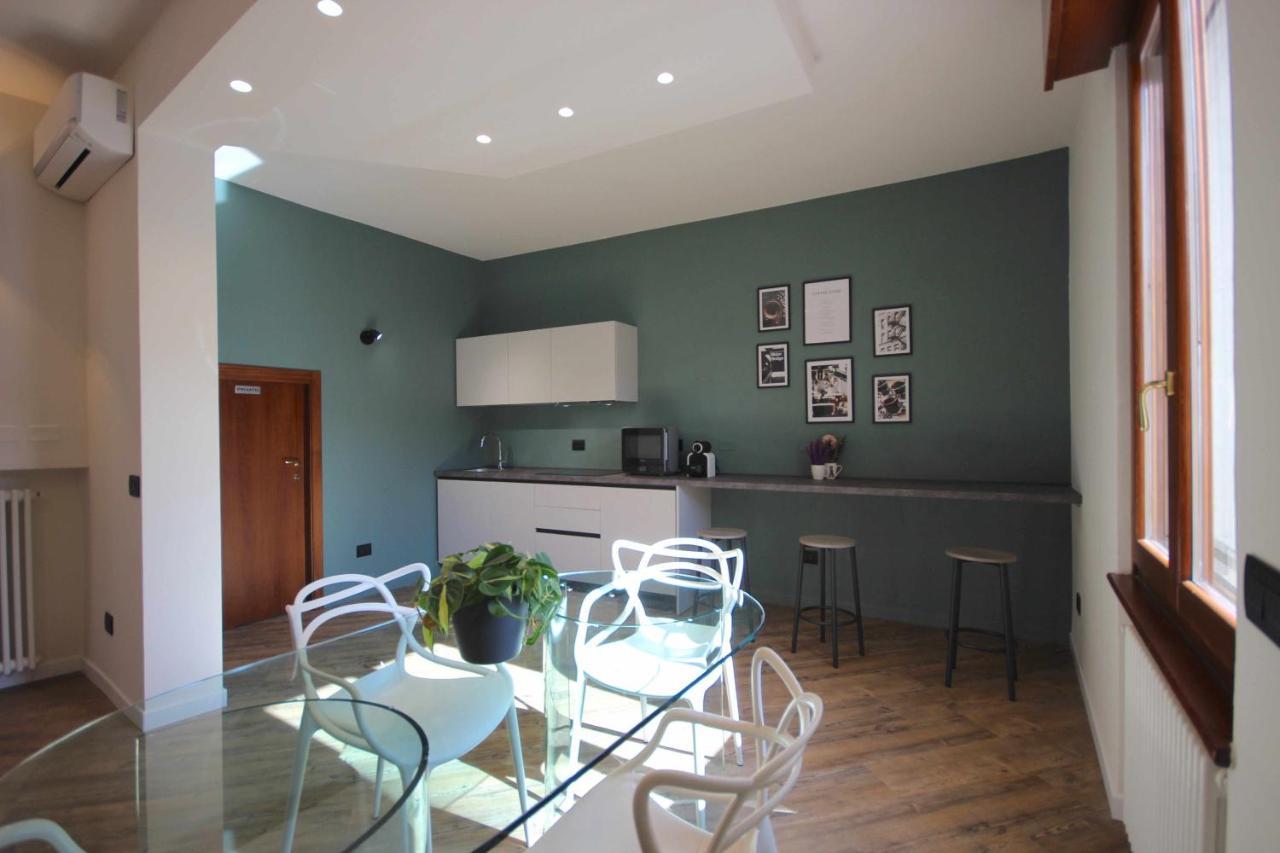 Case Vr Holiday Vittorias Flat Verona Eksteriør bilde